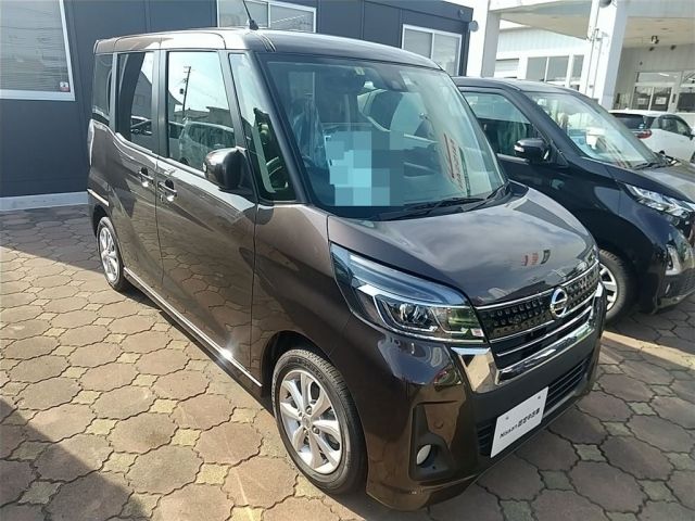 4759 Nissan Dayz roox B21A 2018 г. (NAA Tokyo)